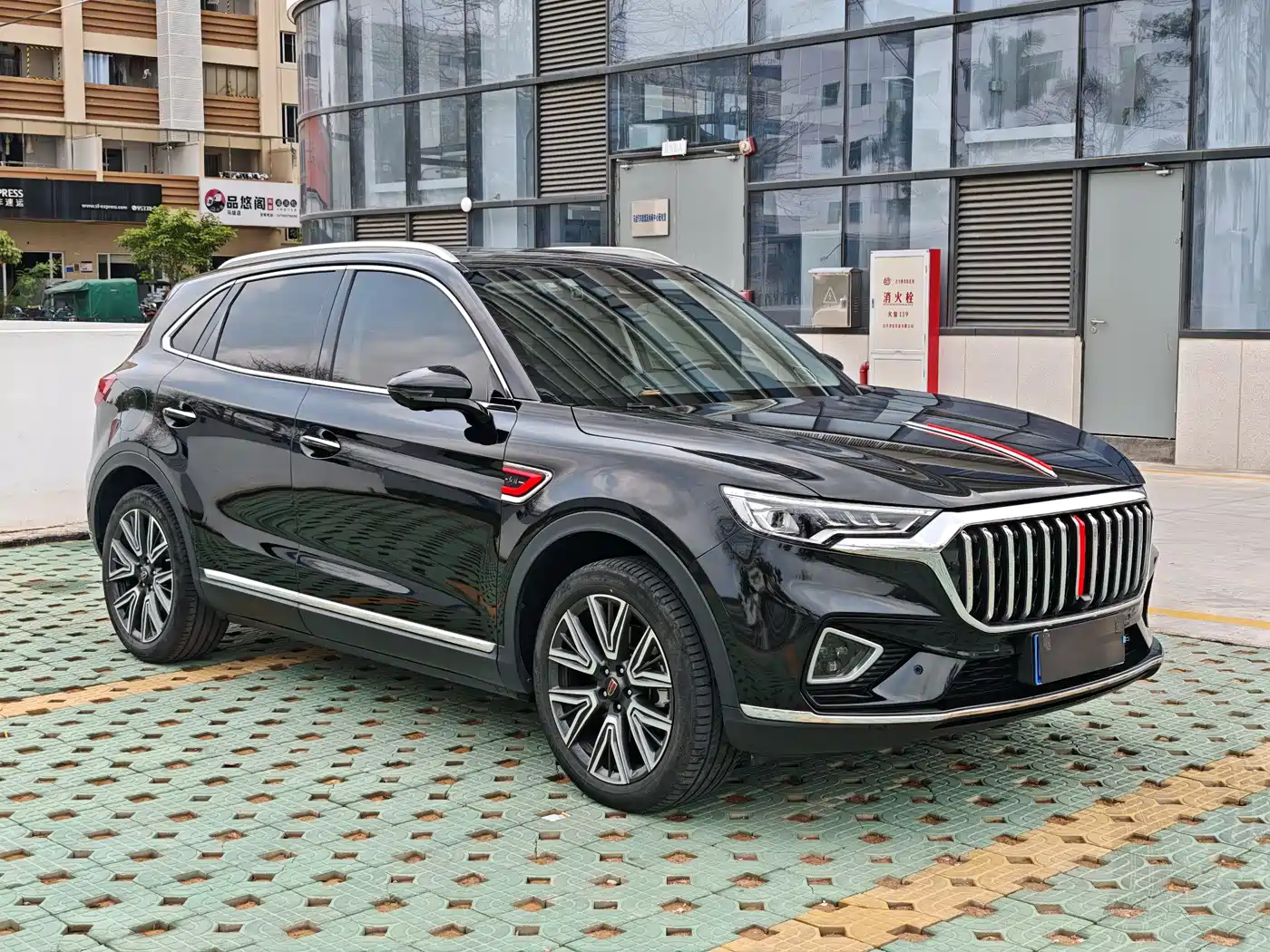 Hongqi HS5 2022 Facelift 2.0T Smart Flag Enjoyment AWD Edition фото 3
