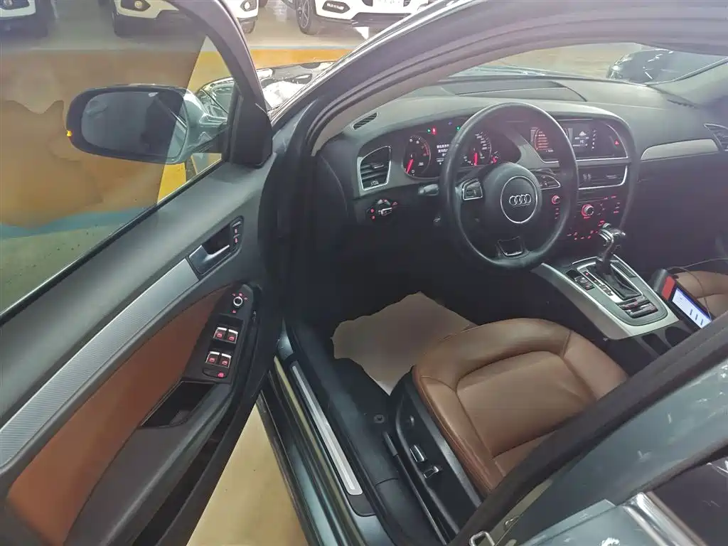 Audi A4L 2015 35 TFSI Auto Standard фото 12