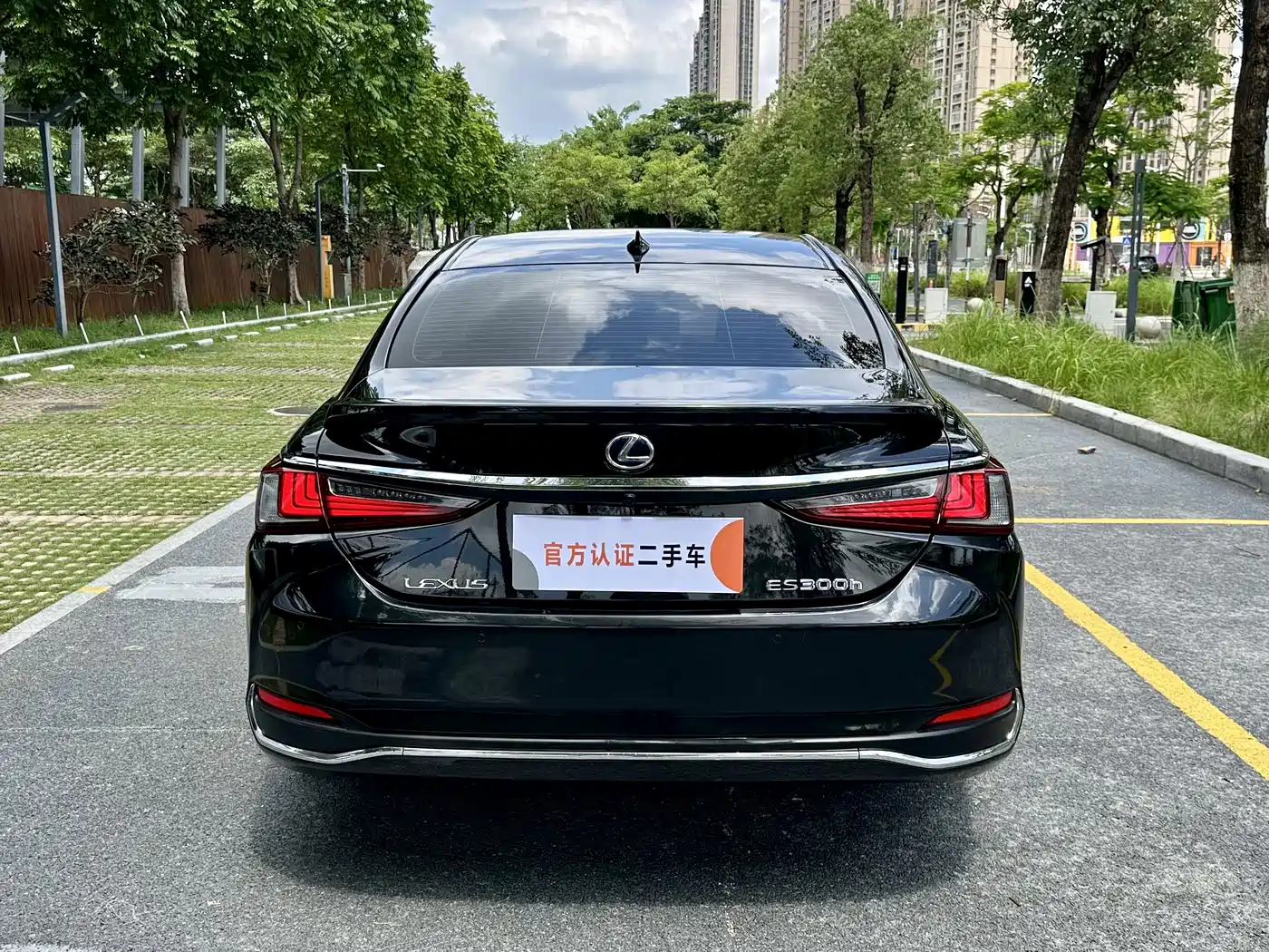 Lexus ES 2018 260 Excellence Edition China VI фото 5