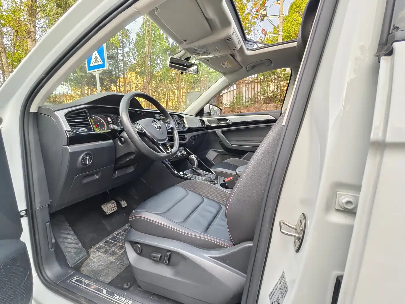 Volkswagen Tayron 2019 330TSI 2WD Luxury China VI фото 4