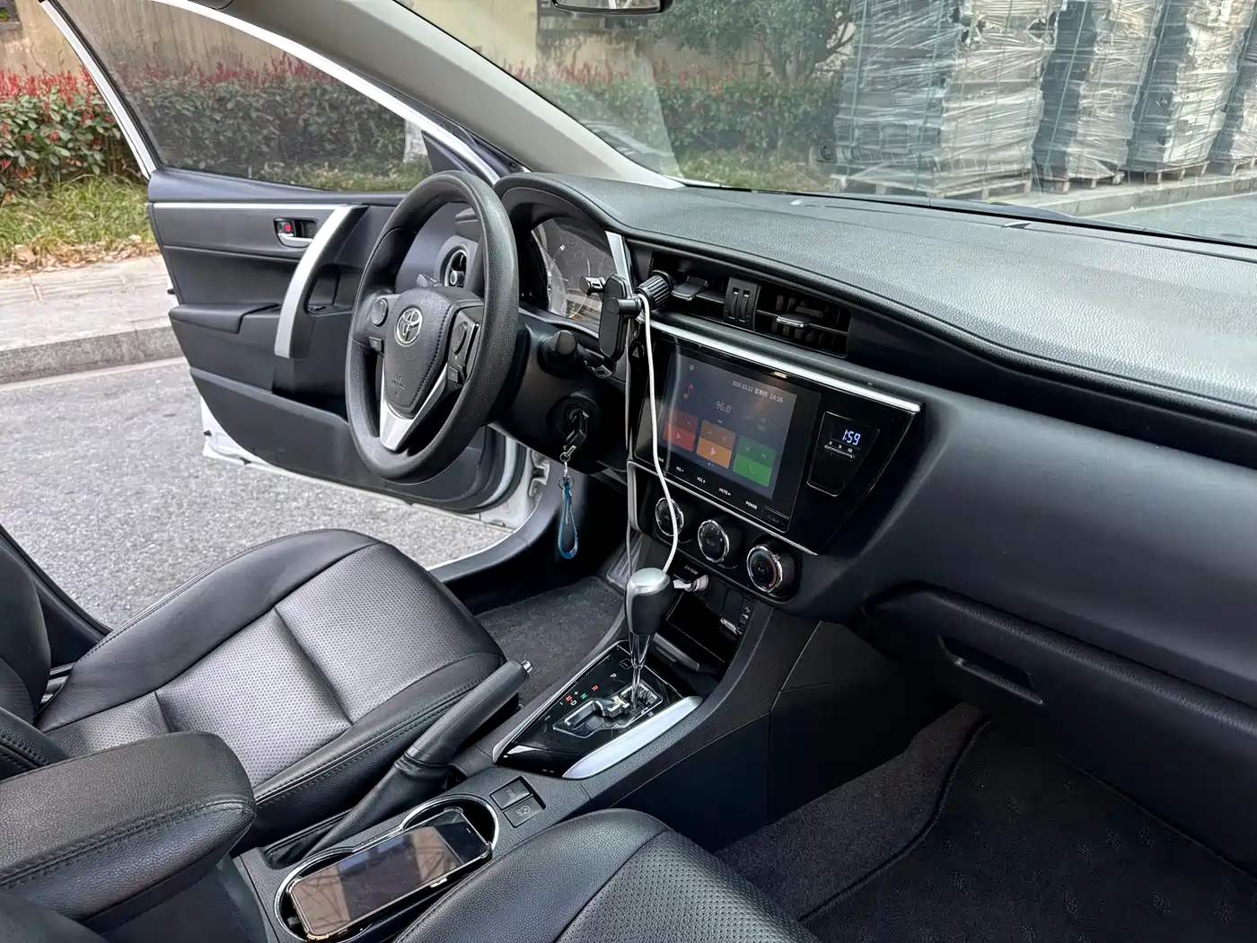 Toyota Corolla 2018 1.2T S-CVT GL-i Smart Shine Edition фото 13