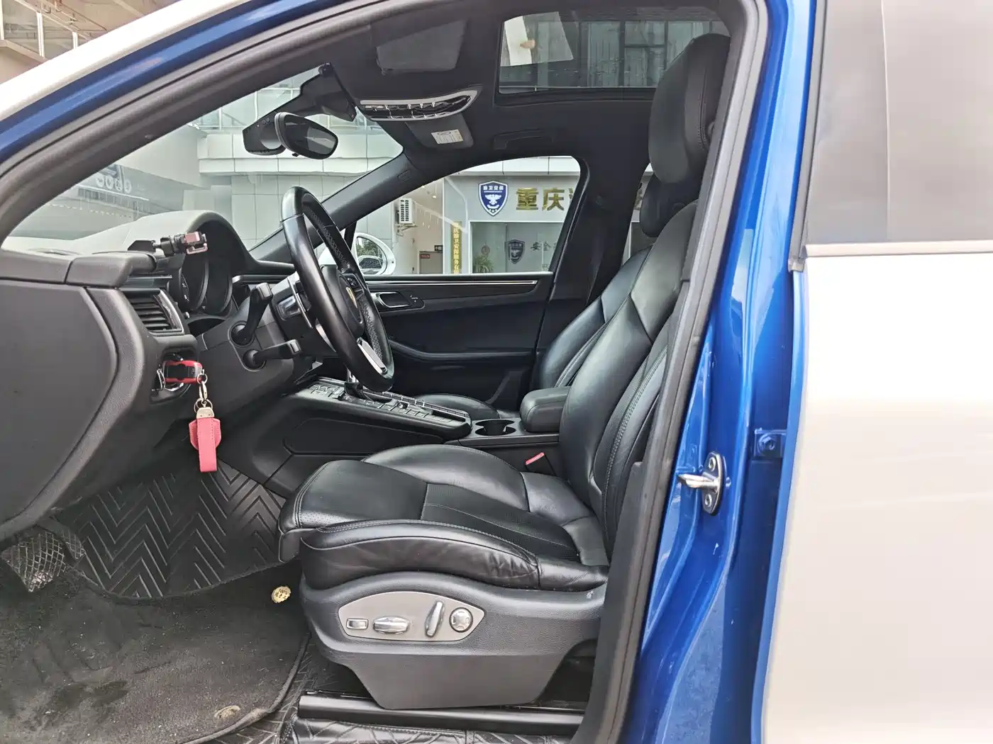 Porsche Macan 2016 Macan 2.0T фото 10