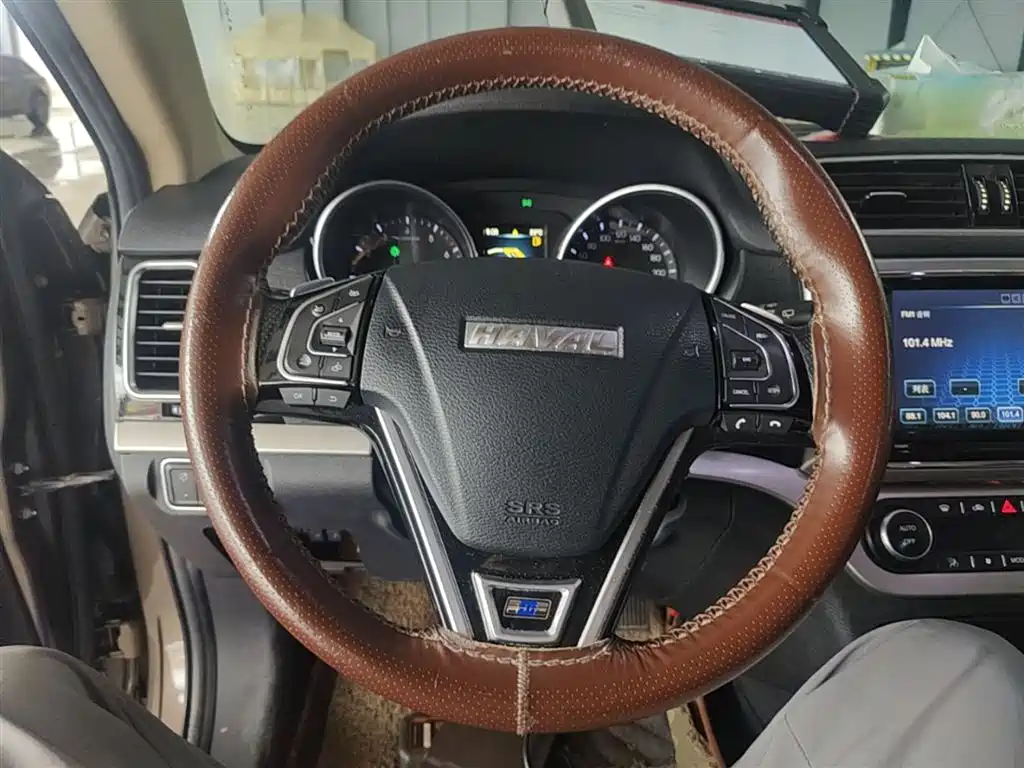 Haval H6 Coupe 2015 Blue Label 2.0T 2WD Premium фото 11