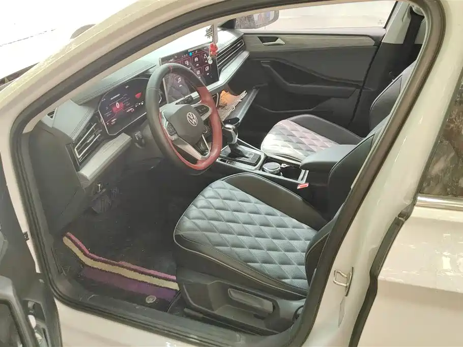 Volkswagen Sagitar 2023 300TSI DSG Surpassing Edition фото 9