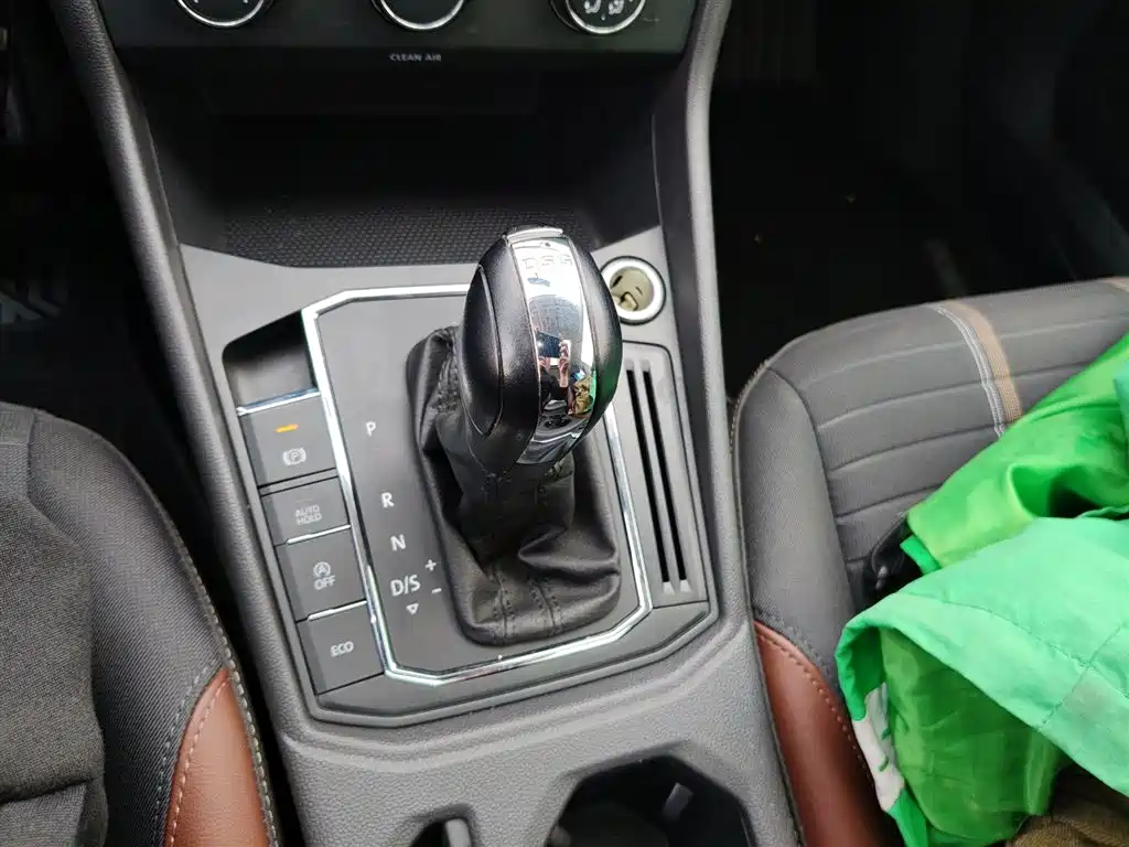 Volkswagen Lavida 2018 280TSI DSG Comfort Edition China V фото 14