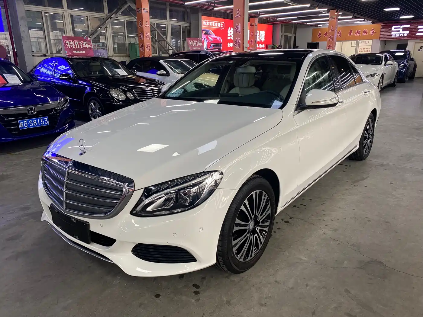 Фото 1 - Mercedes-Benz C-Class