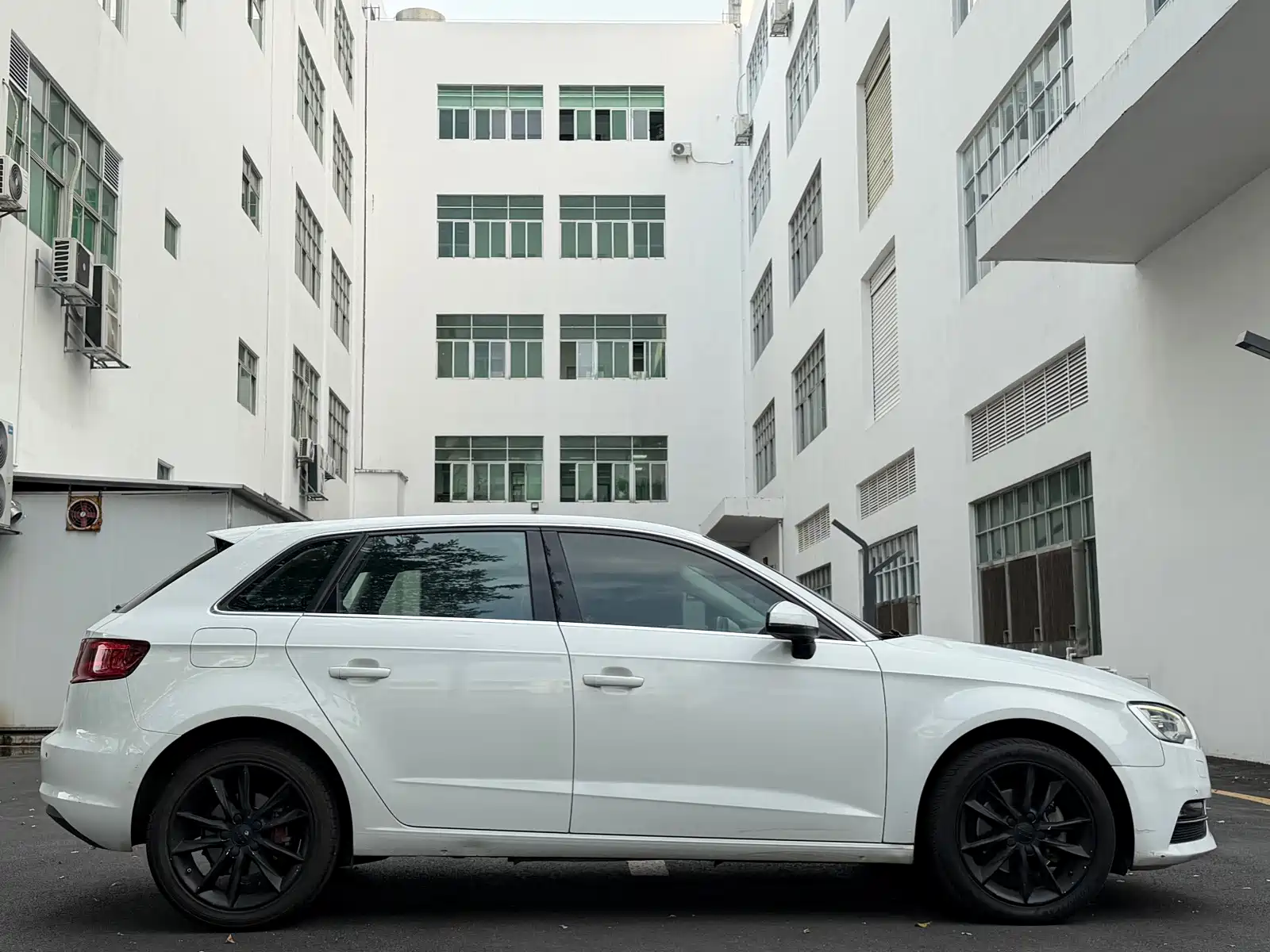 Фото 2 - Audi A3