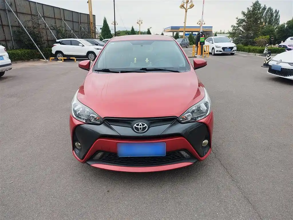 Toyota YARiS L Zhi Xuan 2016 Facelift 1.5G CVT Dynamic Edition фото 4
