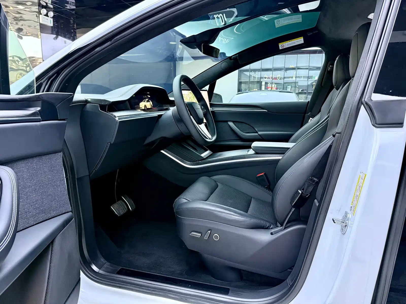 Фото 4 - Tesla Model X
