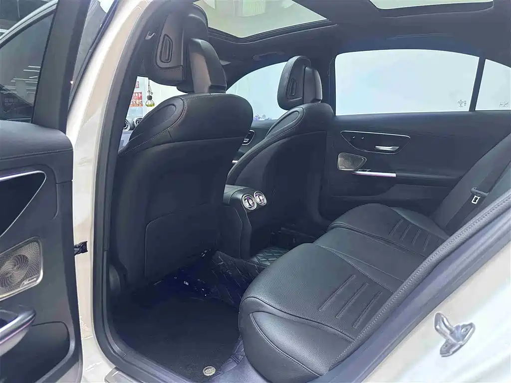 Mercedes-Benz C-Class 2022 C 260 L Sport Edition фото 4