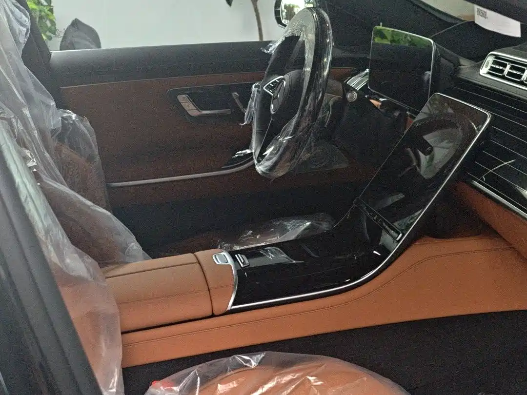 Mercedes-Benz Maybach S-Class 2026 S 580 4MATIC фото 9