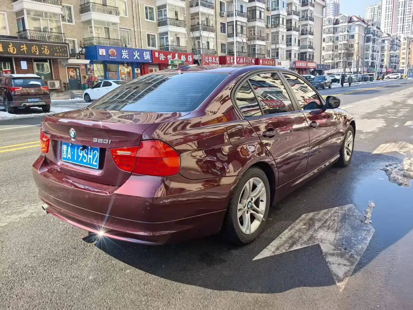 BMW 3 Series (Import) 2010 320i Luxury фото 4