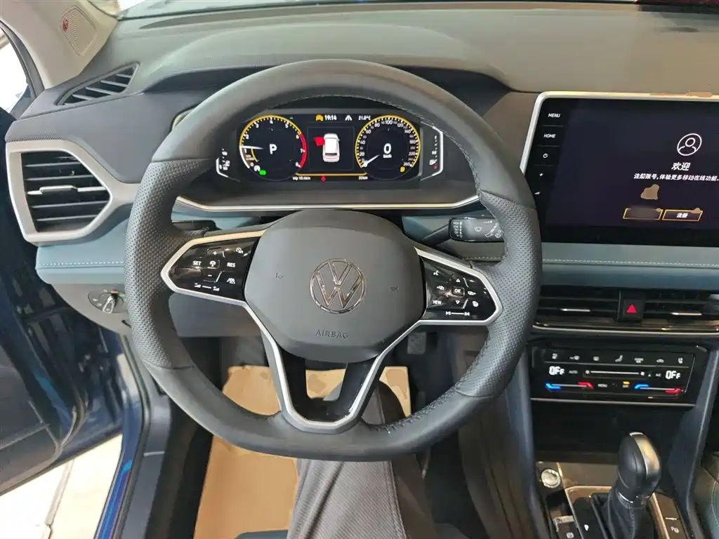 Volkswagen Tharu 2023 330TSI 4WD Moon Premium Edition фото 3