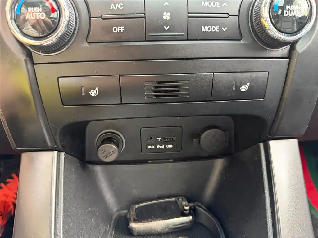 Kia Sorento 2012 2.2T Diesel Luxury Edition фото 23