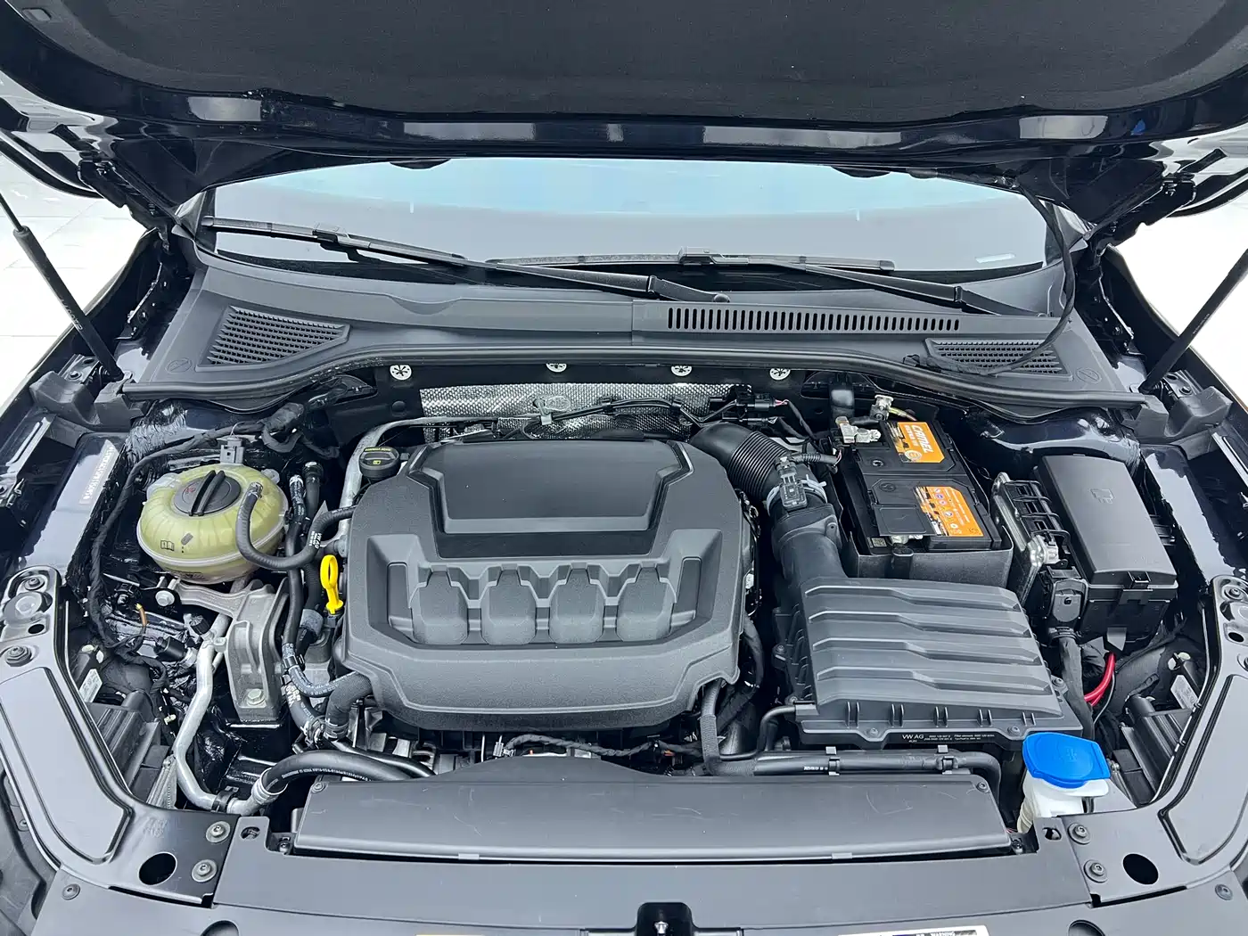 Volkswagen Passat 2023 Facelift 330TSI Starlight Elite Edition фото 25