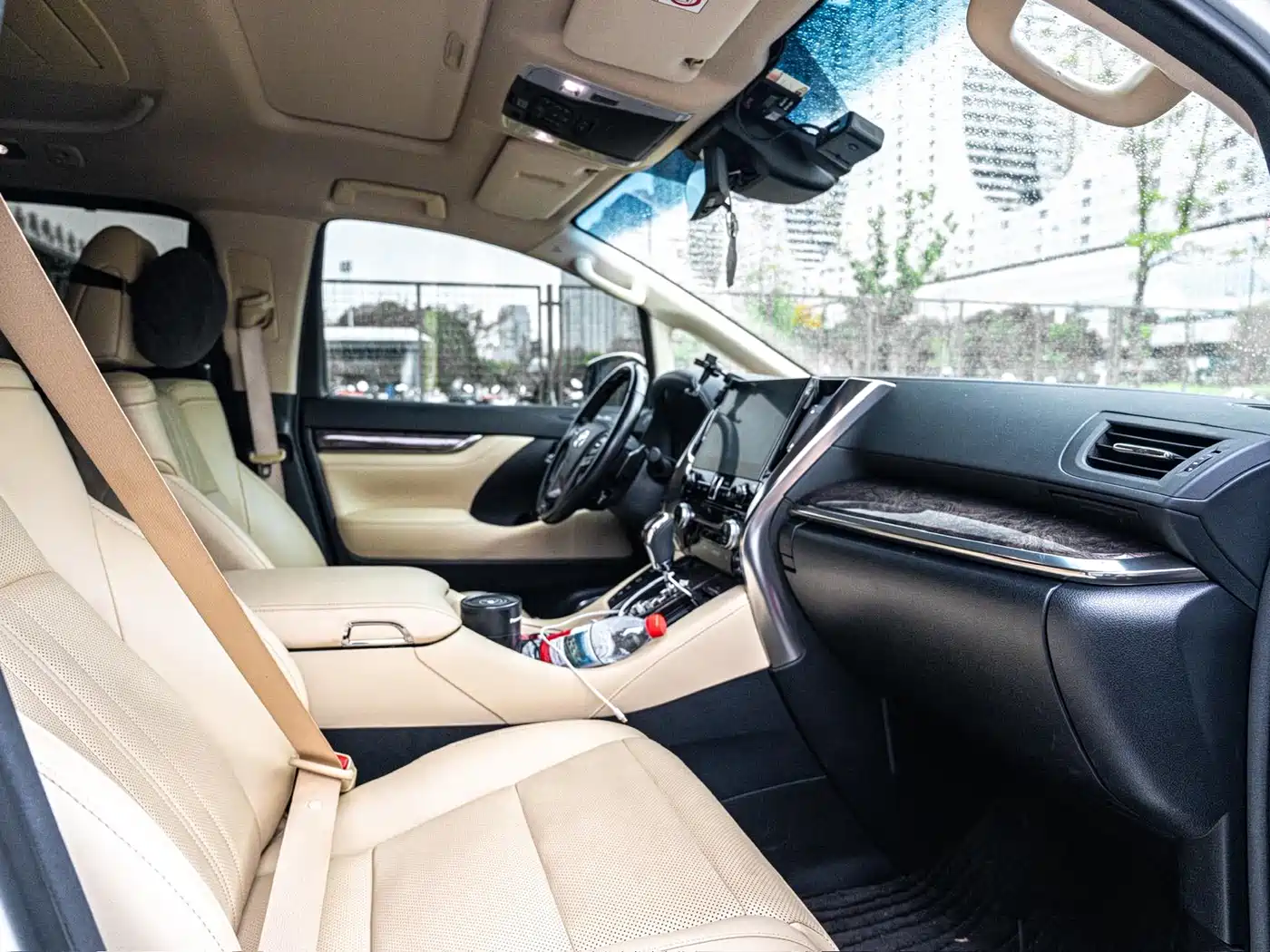 Toyota Vellfire 2021 Crown Hybrid 2.5L HV Premium Edition фото 11