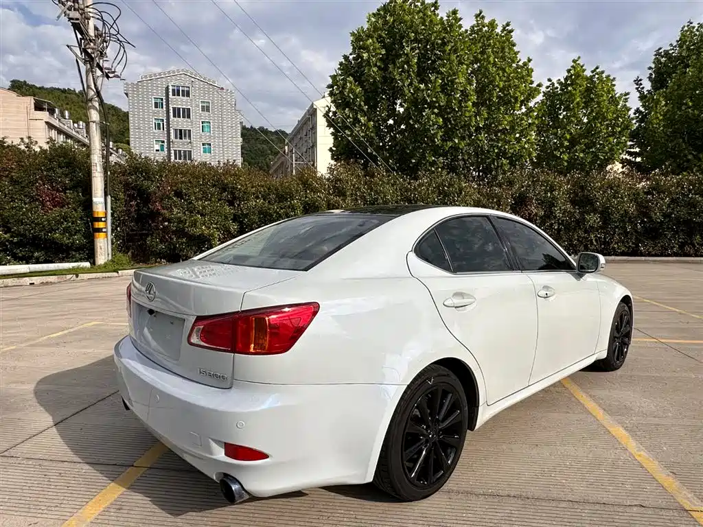 Lexus IS 2009 300 Luxury Edition фото 19