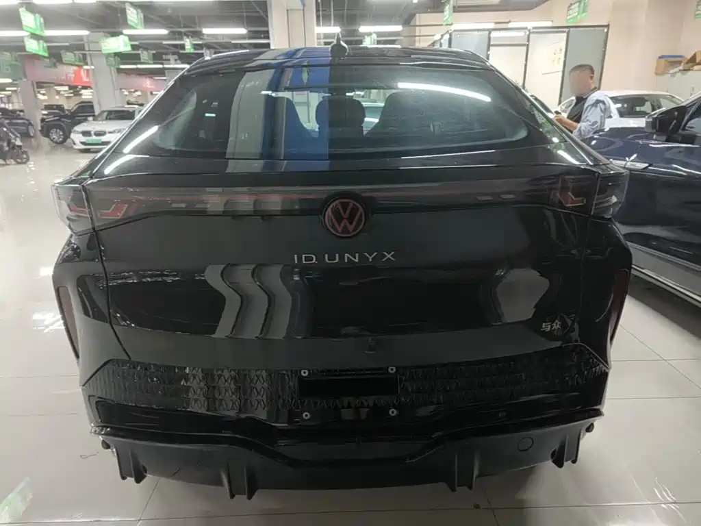 Фото 6 - Volkswagen Unique 06