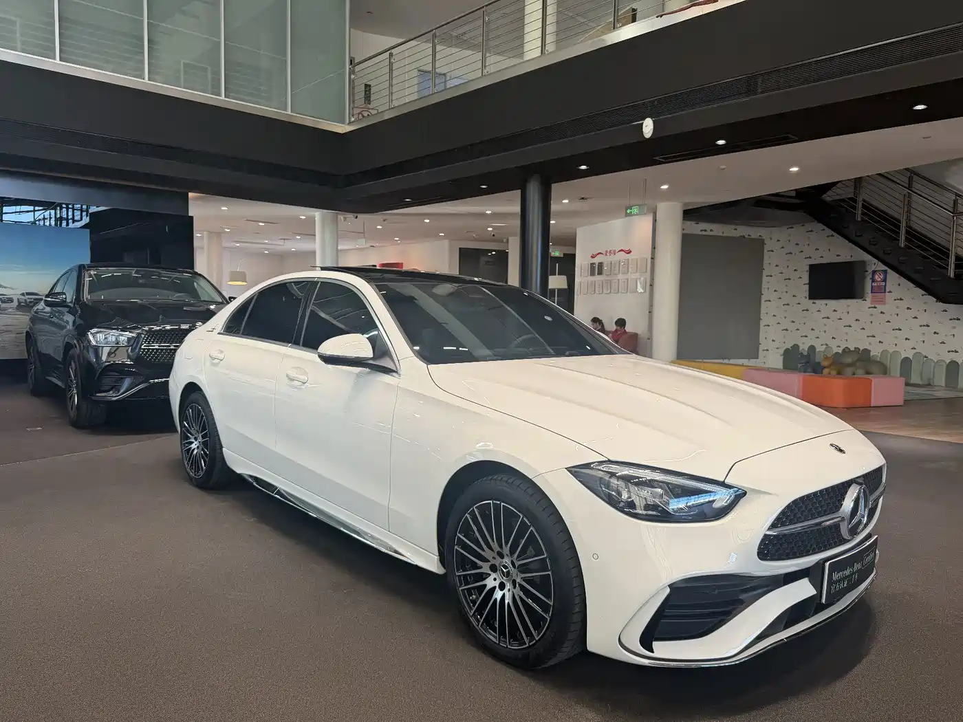 Mercedes-Benz C-Class, миниатюра 4