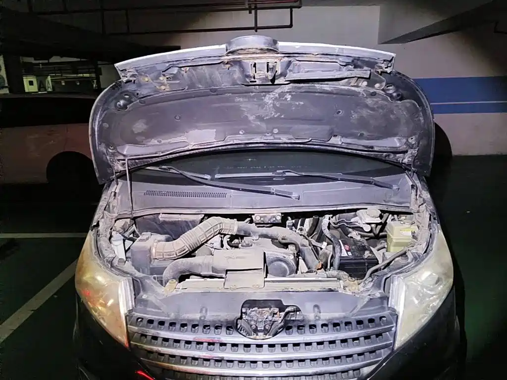 JAC Motors Refine M5 2014 2013 2.0T Petrol Manual Business Edition