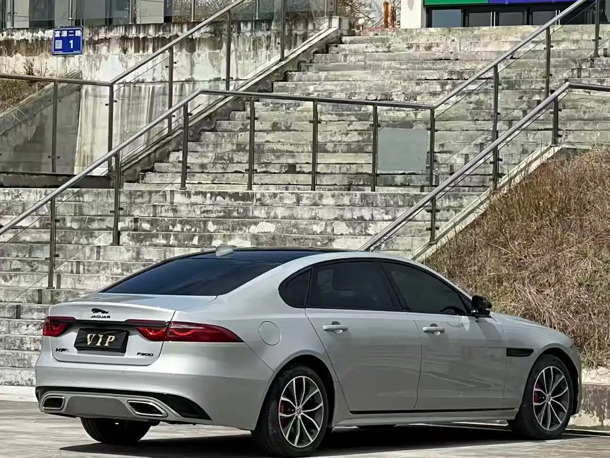 Jaguar XFL 2023 XFL 2.0T P250 2WD Elite Sport Gilded Edition фото 8