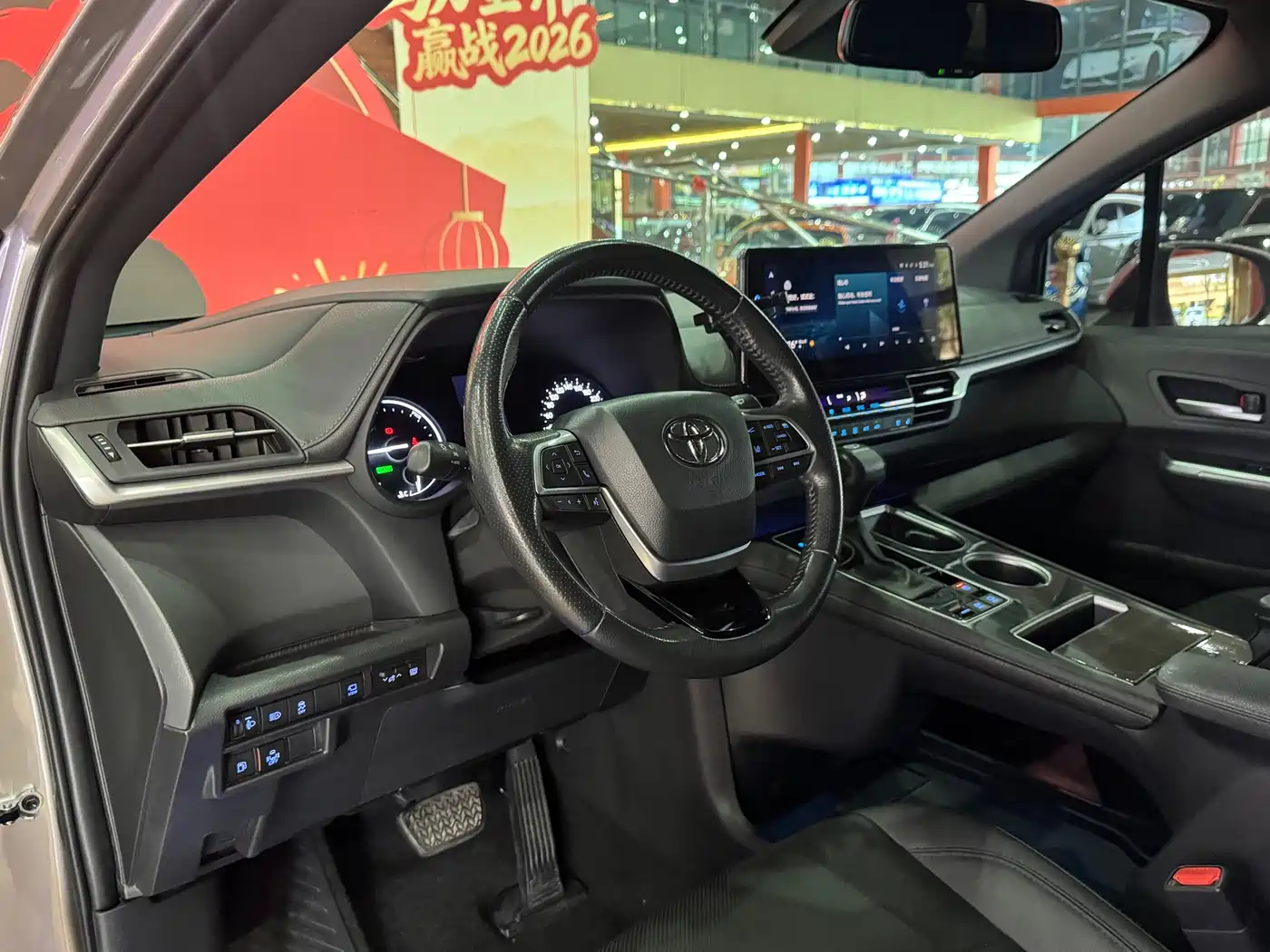 Toyota Sienna 2021 2.5L Hybrid Premium Edition фото 7
