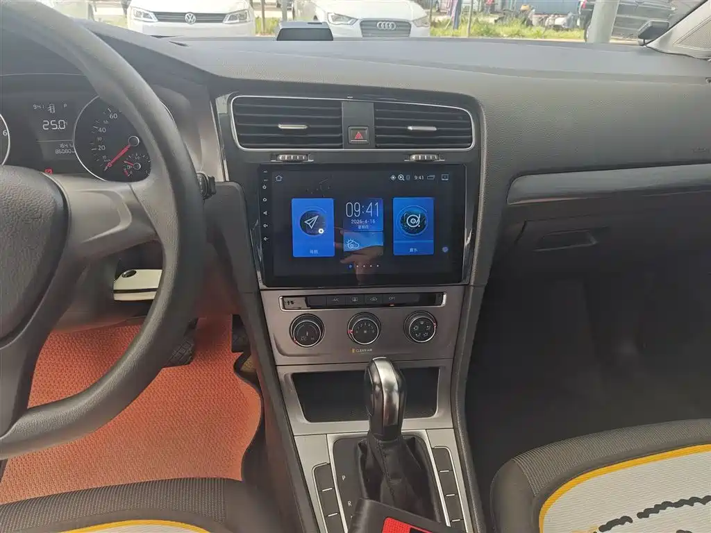 Volkswagen Golf 2016 1.6L Automatic Fashion фото 8