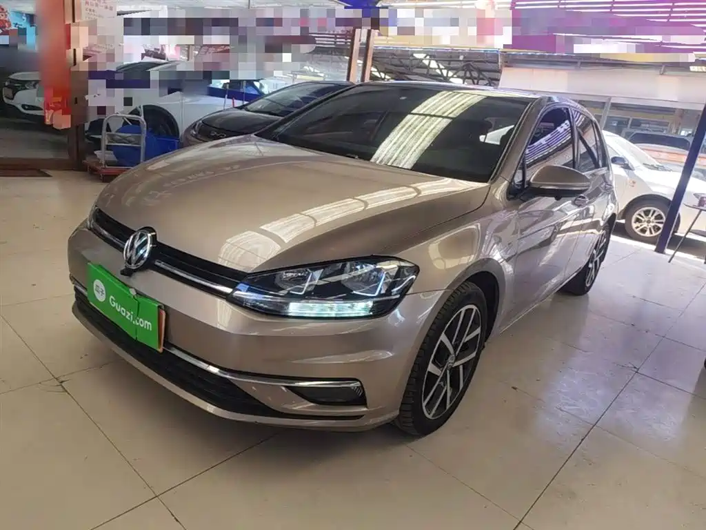 Volkswagen Golf 2018 230TSI Automatic Luxury фото 2