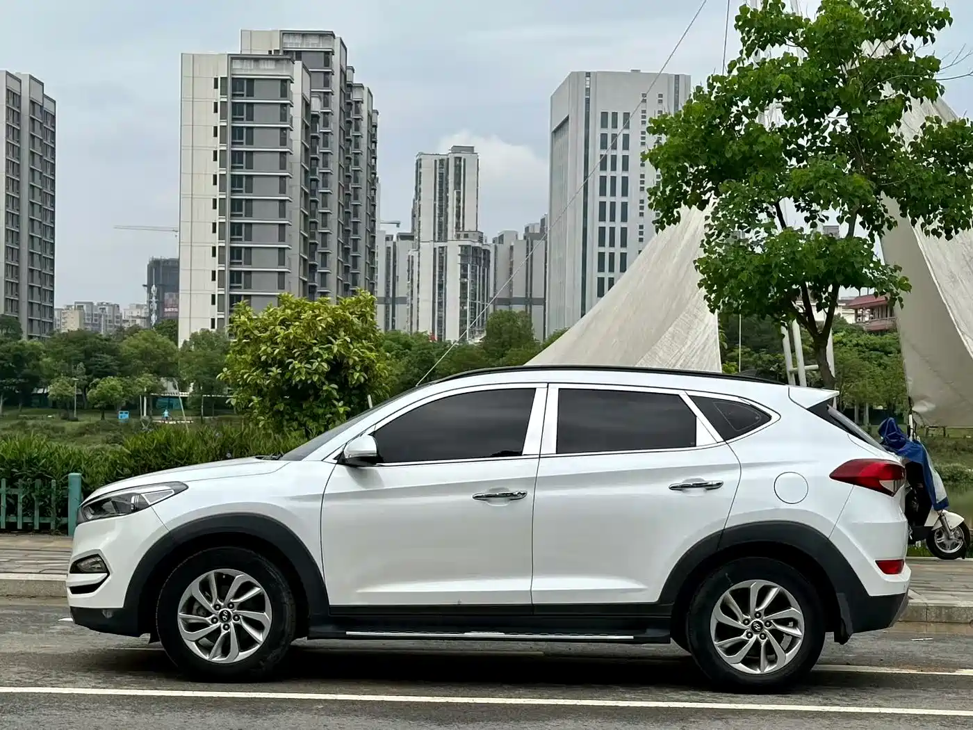 Hyundai Tucson 2018 1.6T DCT 2WD 15th Anniversary Special Edition фото 4