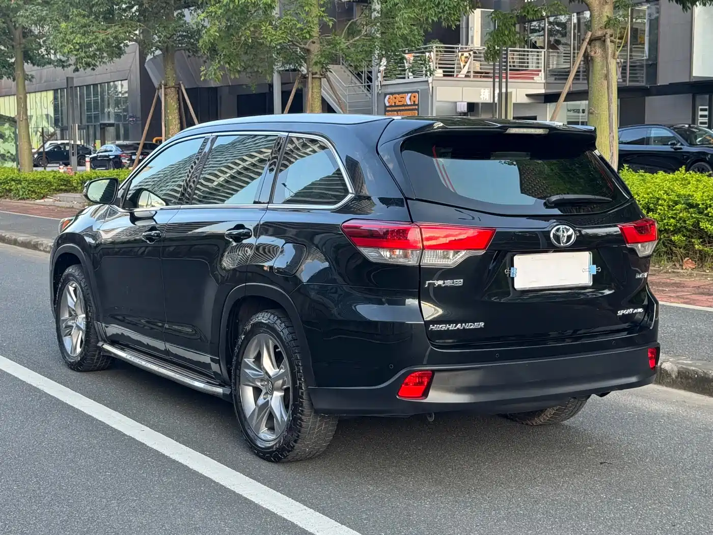 Toyota Highlander 2018 2.0T 4WD Luxury 7-seater (China V) фото 6