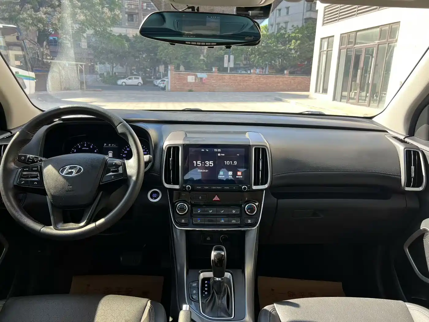 Hyundai Beijing Hyundai ix35 2018 2.0L Automatic 2WD Zhiyong·Enjoyment Edition фото 5