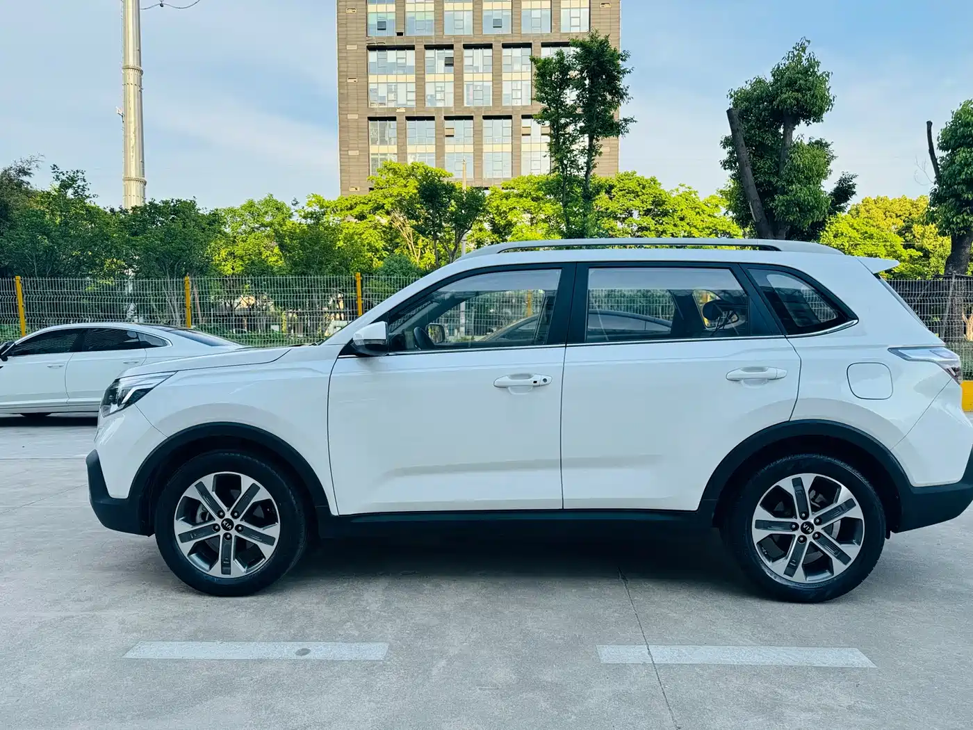 Kia Sportage 2019 2.0L Automatic Smart Luxury Edition фото 9