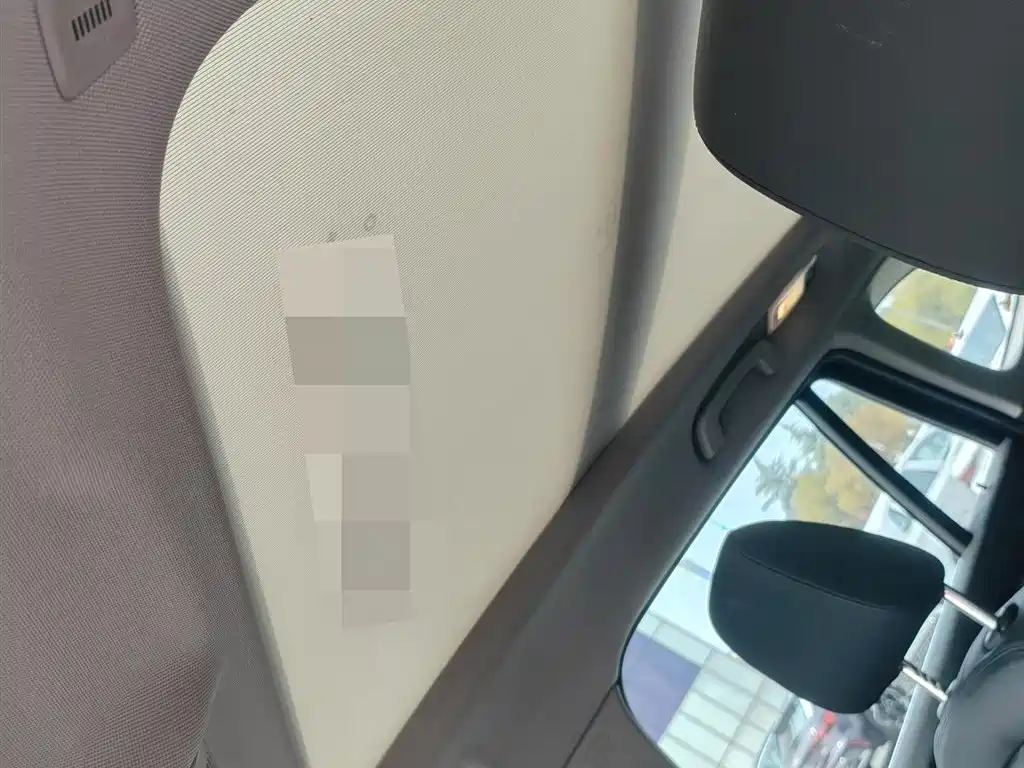 BMW X1 2018 sDrive20Li Leading Model фото 6