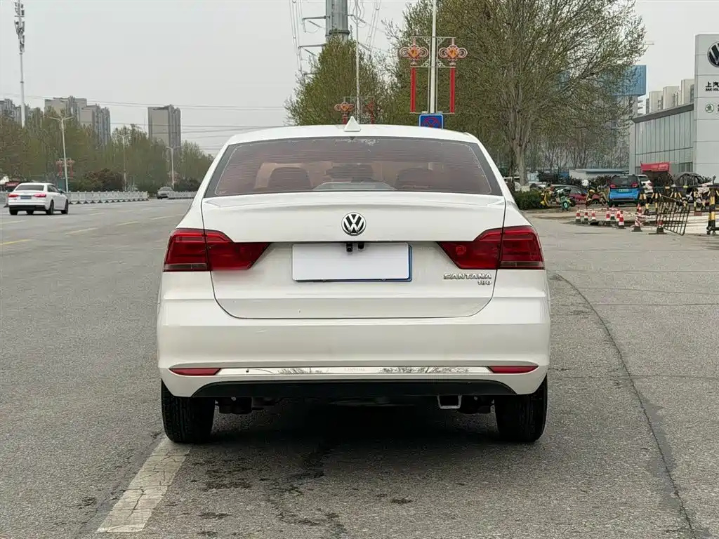 Volkswagen Santana 2016 1.6L Automatic Trend Edition фото 6