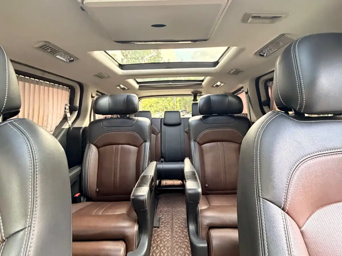 SAIC Maxus Maxus G10 2018 2018 PLUS 2.0T Automatic Flagship Edition