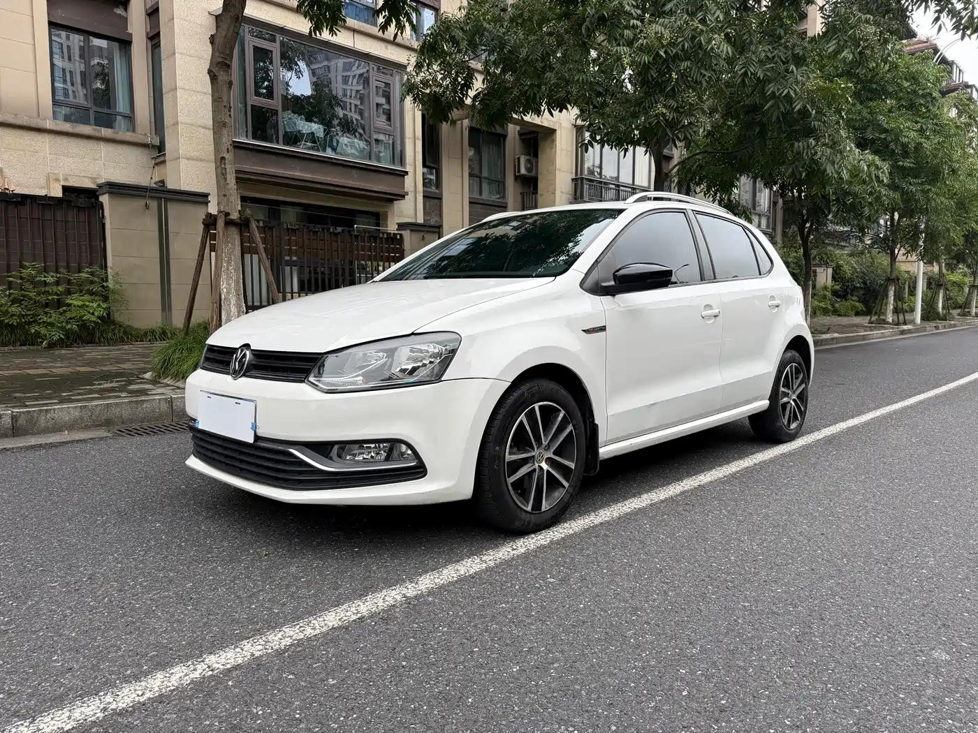 صورة 1 - Volkswagen Polo