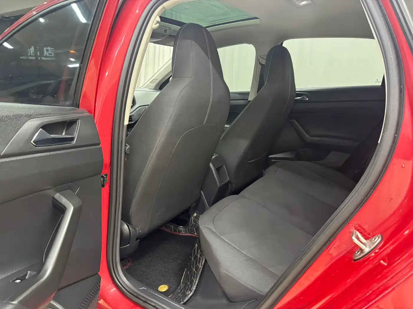 Volkswagen Polo 2021 Plus 1.5L Automatic Panorama Enjoyment Edition фото 8