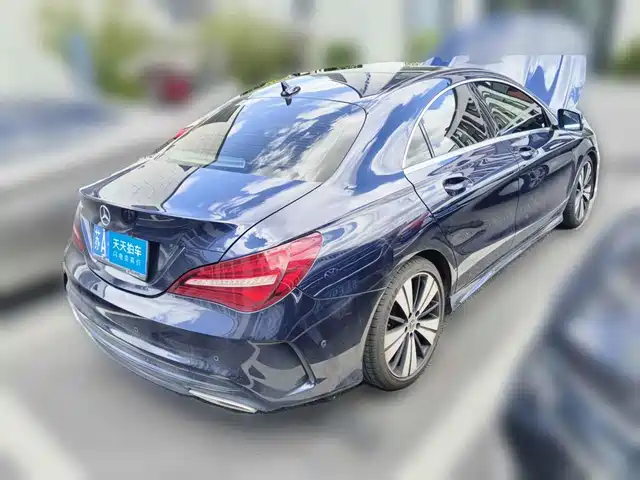 Mercedes-Benz CLA (Import) 2018 CLA 200 Fashion Edition — фото 2