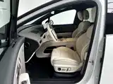 Фото 18 - Li Auto i6