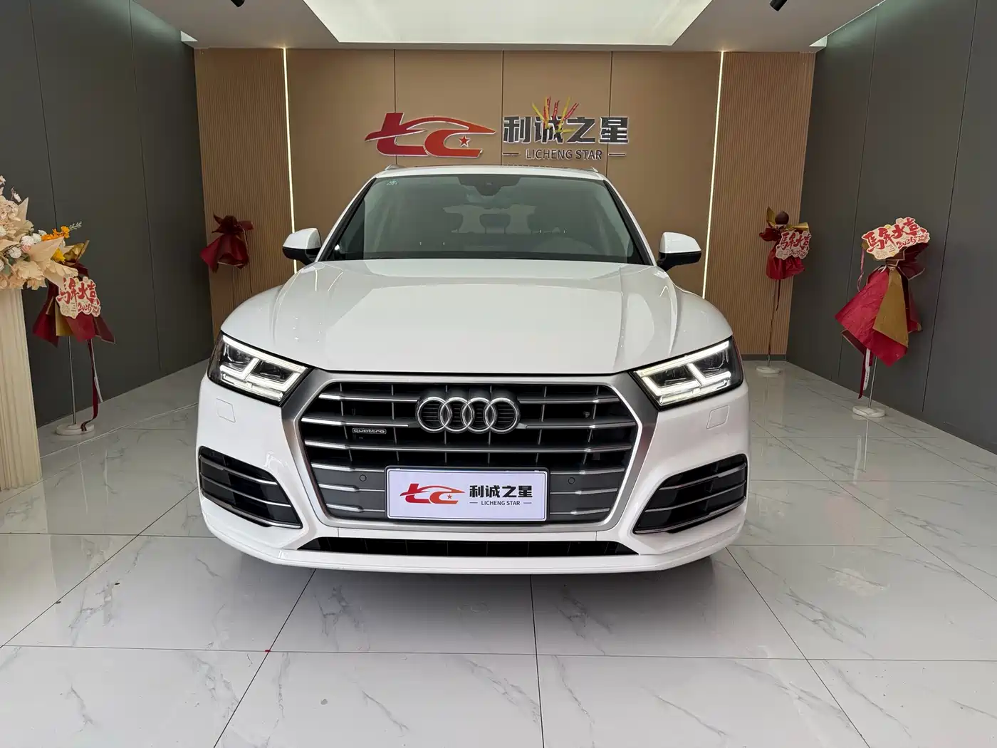 Audi Q5L 2018 40 TFSI Premium Fashion China VI фото 2