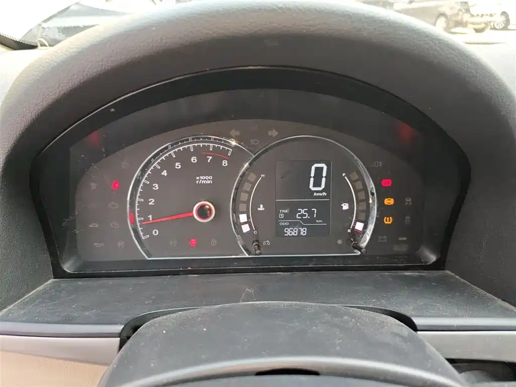 Roewe 350 2016 2015 Model 1.5L Manual Luxury Sunroof Edition