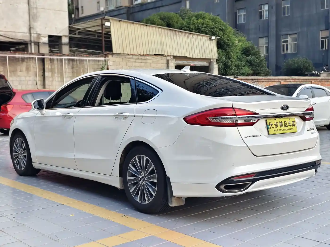 Фото 20 - Ford Mondeo