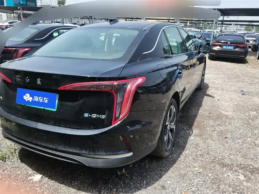 Hongqi E-QM5 2023 Facelift Basic Travel Edition фото 3