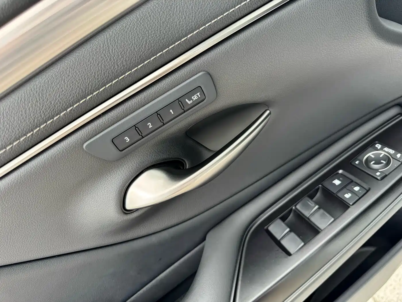 Lexus ES 2018 260 F SPORT (China V) фото 13