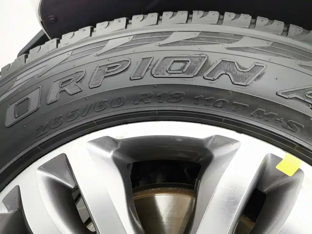 Фото 24 - Ford Everest