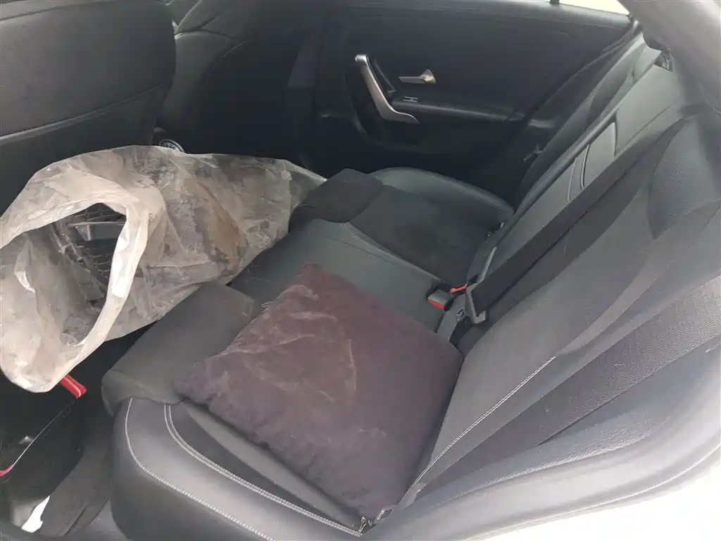 Mercedes-Benz A-Class 2019 A 200 L Sport Sedan фото 17