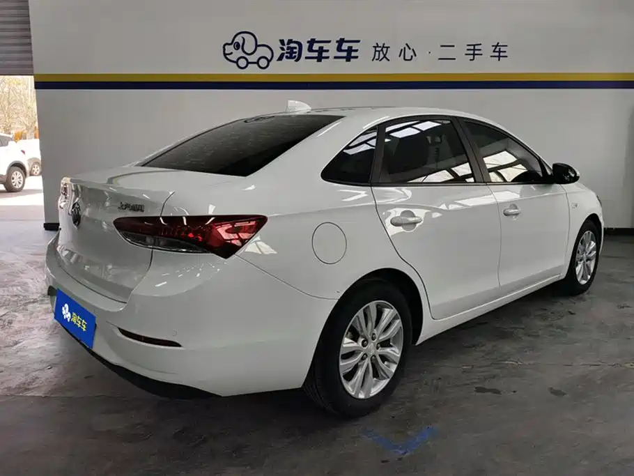 Buick Excelle 2019 15T DCT Connected Elite Type China VI фото 3