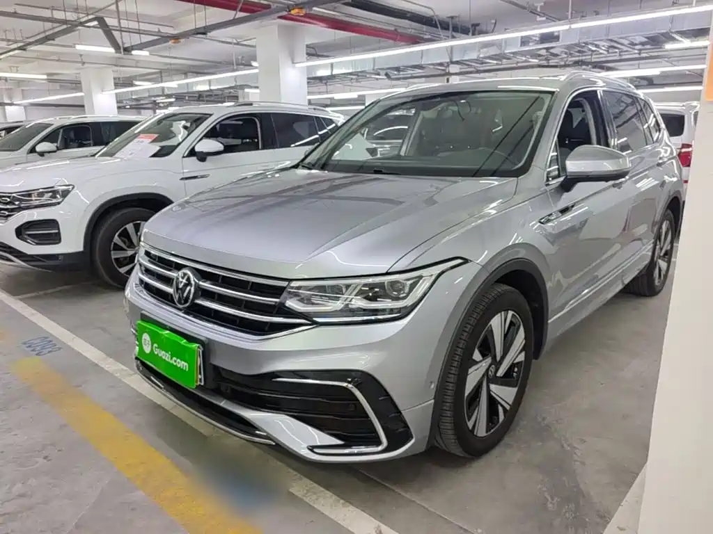 Фото 1 - Volkswagen Tiguan L