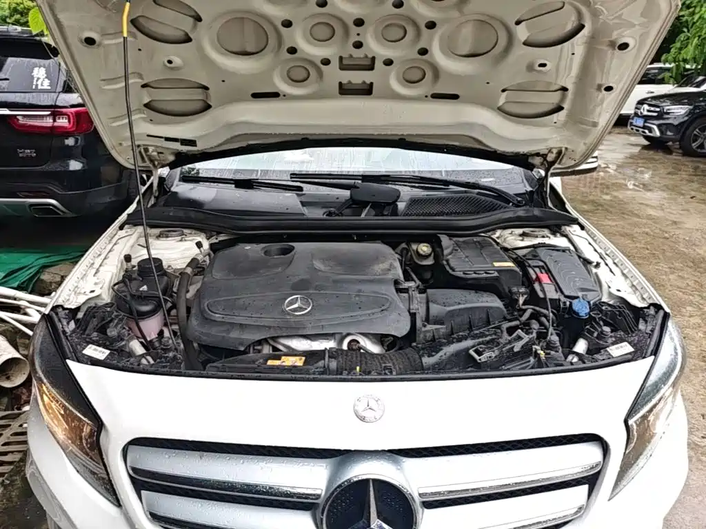 Mercedes-Benz GLA 2015 2015 GLA 200 Dynamic