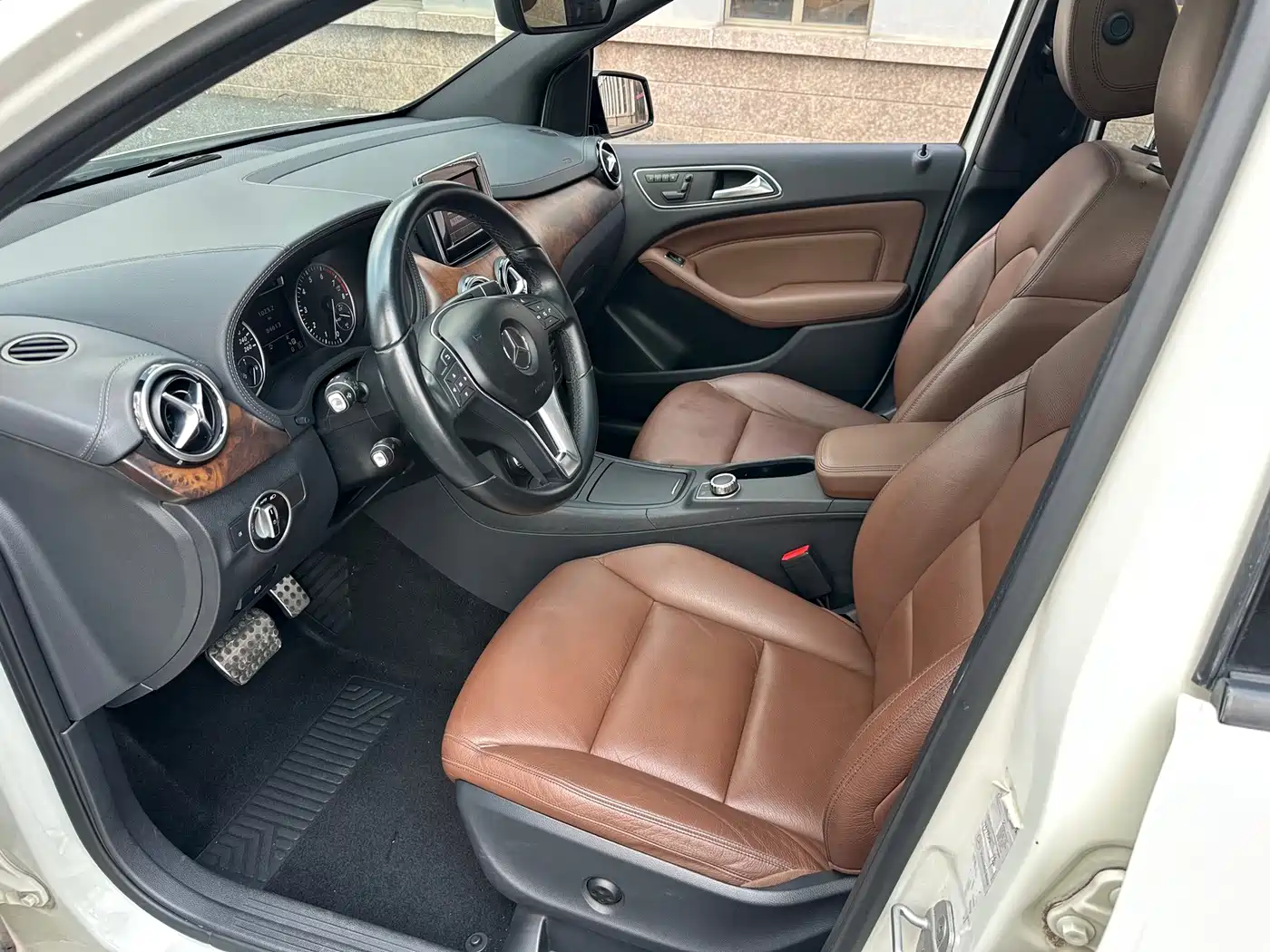 Mercedes-Benz B-Class 2013 2012 B 200